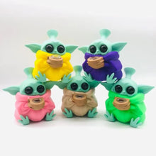 Load image into Gallery viewer, Silicone Yoda Bong
